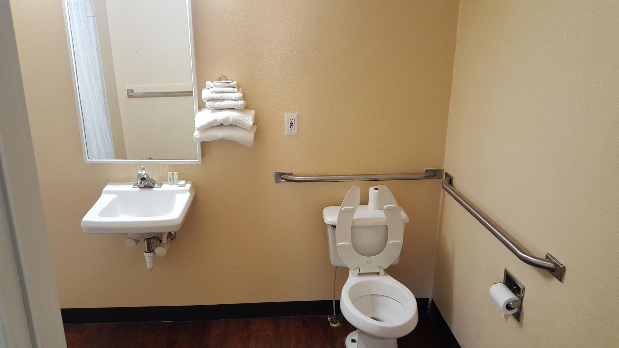 Mentor Home Inn And Suites Extérieur photo