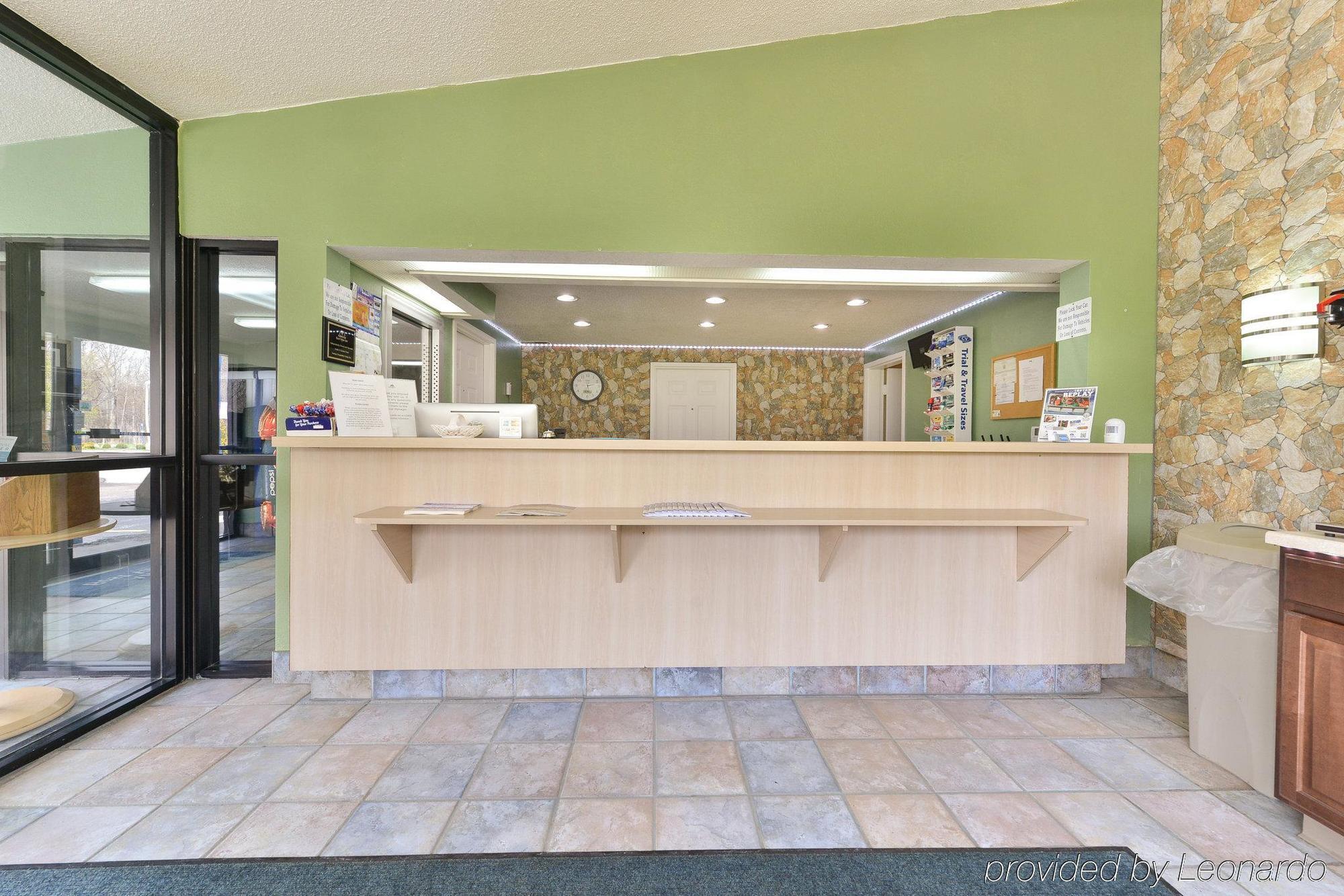 Mentor Home Inn And Suites Intérieur photo